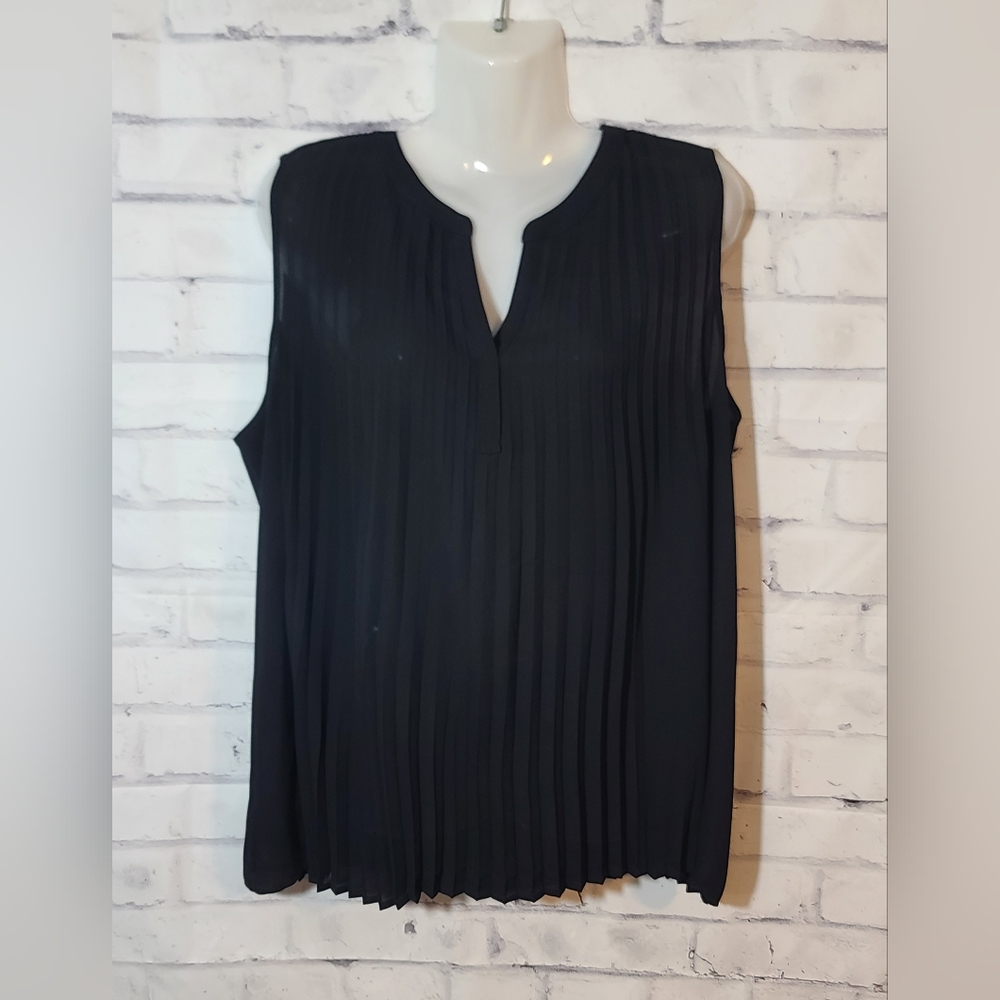 Calvin Klein Sheer Pleated Black Tank Top Large